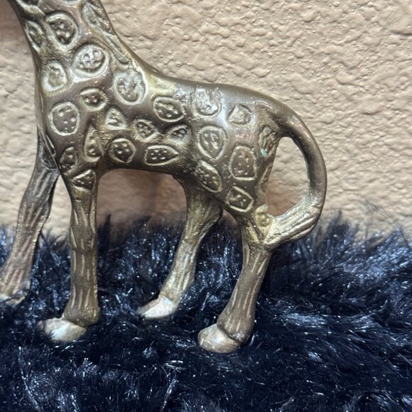Brass Miniture Giraffe Figurine With Textured Detailing  3" Tall - Picture 3 of 6